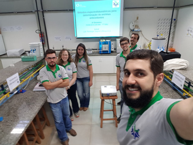 Integrantes do grupo Pesquisa e Extensão Universitária em Fisiologia Vegetal – PexFisio em 15de junho de 2019. Da esquerda para direita: Luis Rodrigo, Dra. Amanda, Mayra Silva, Yuri Bauer, Gabriel Bortoloti e Prof. Daniel Baron (Fonte: D. Baron)